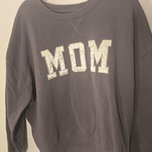 Gray 'MOM' Sweatshirt